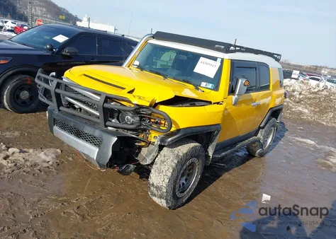 2007 Toyota Fj Cruiser z USA, uszkodzony, nr VIN JTEBU11F170026506